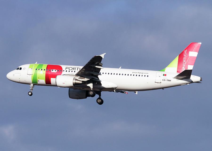 Tap Portugal Photograph by Photostock-israel/science Photo Library