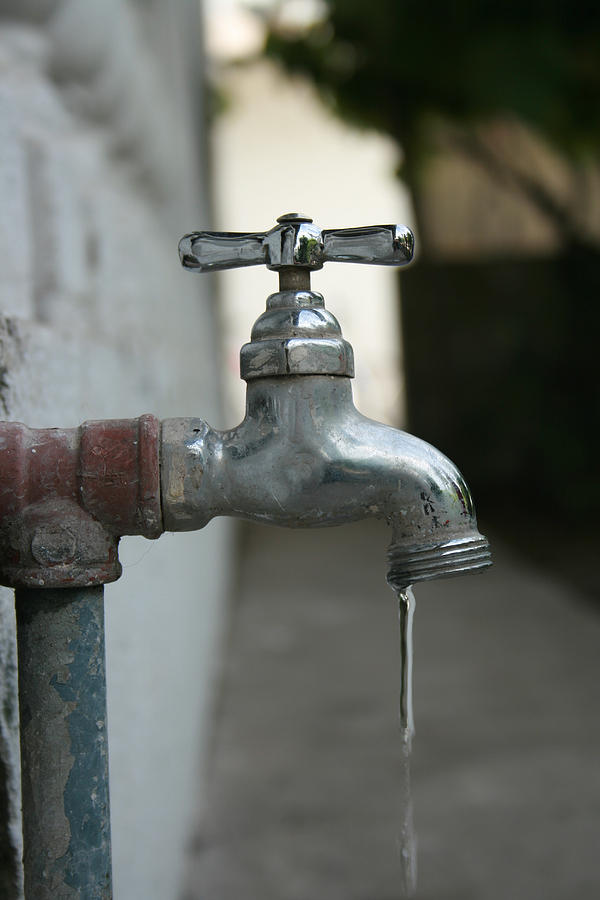 running water faucet