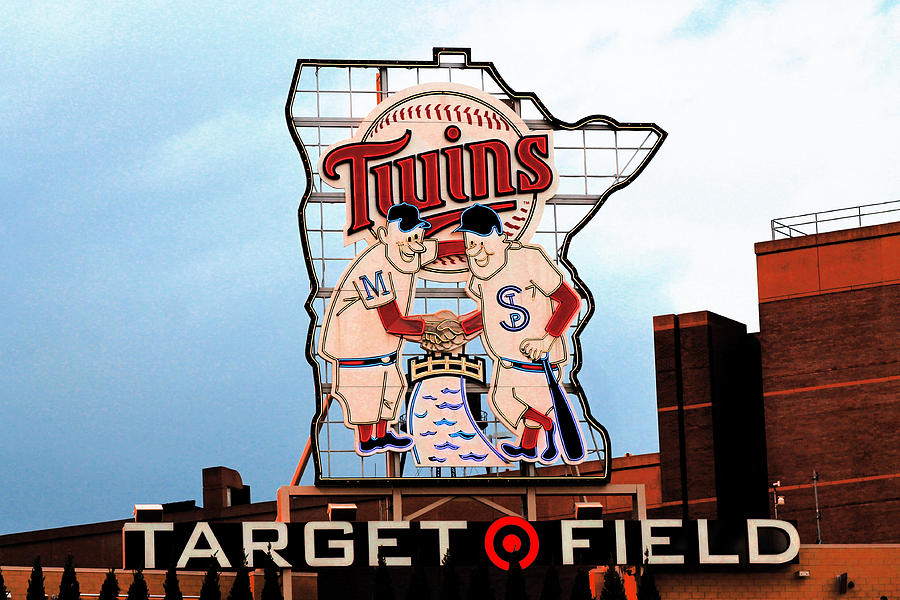 Target Field Sign by Nick Peters