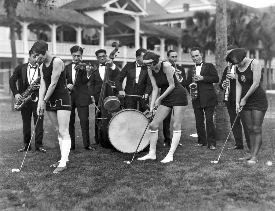 Teaching Golf With Jazz Photograph by Underwood Archives