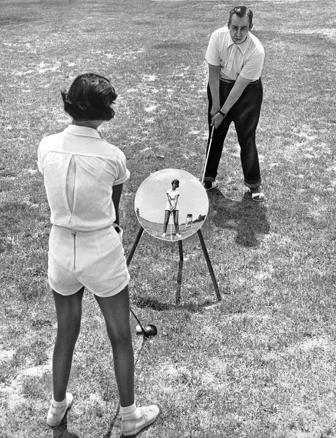 Teaching Golf With Mirrors Photograph by Underwood Archives