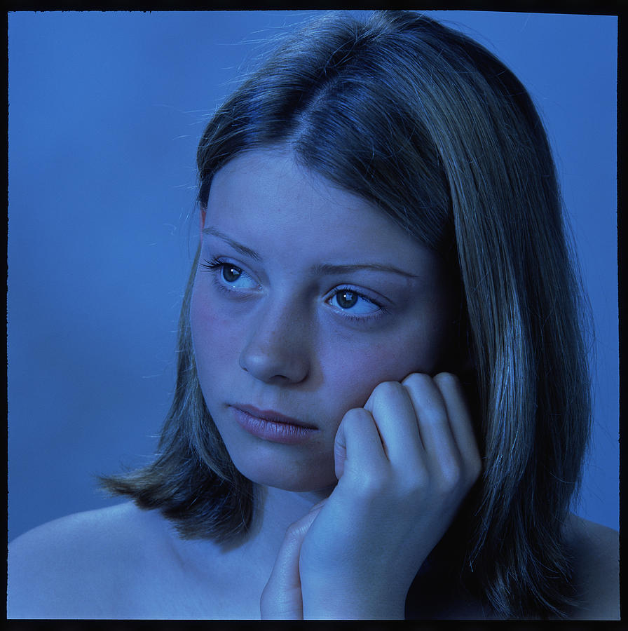 Teenage Girl Depressed (blue Light) Photograph by Damien Lovegrove/science Photo Library