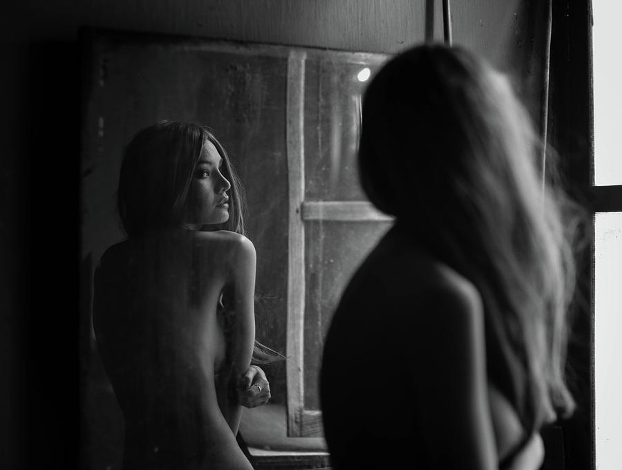 Nude Photograph - Tell Me by Thanakorn Chai Telan