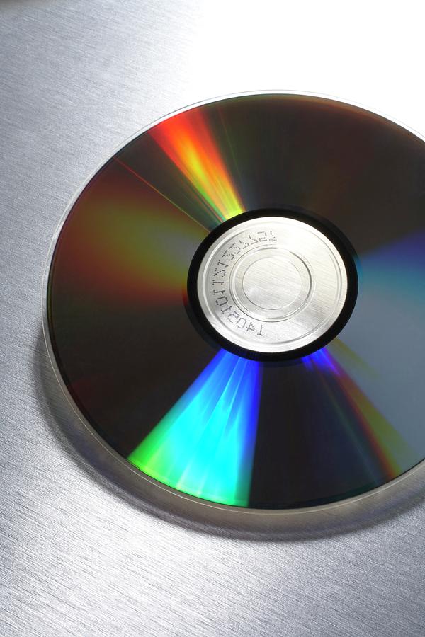 Tellurium-based Rewritable Dvd Photograph by Science Photo Library