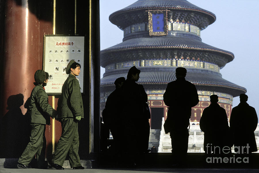 Temple Of Heaven Photograph by Ron Sanford