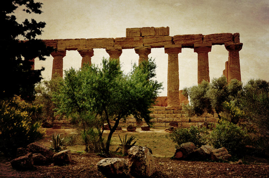 Temple of Juno Lacinia in Agrigento Photograph by RicardMN Photography