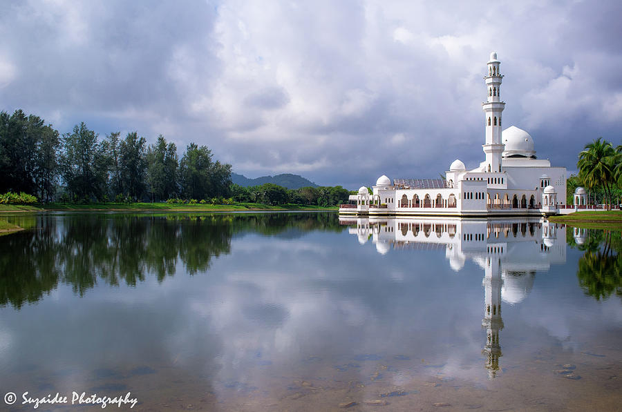 Tengku Tengah Zaharah Mosque Photograph by Suzaidee Photography