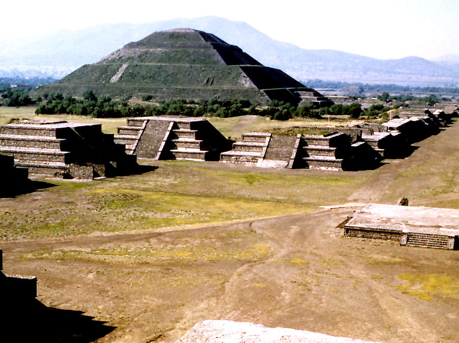 Teotihuacan - Pyramid of the Sun Photograph by Robert Rodvik Teotihuacan - Pyramid of the Sun Photograph by Robert Rodvik