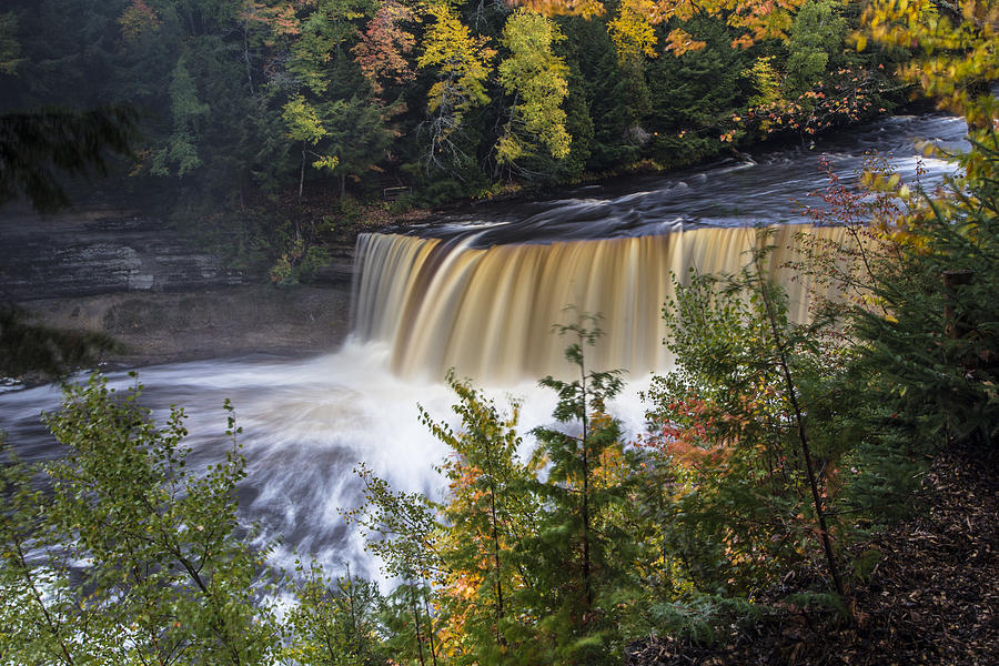 Tahquamenon Falls in Upper Peninsula of Michigan Photograph by John McGraw
