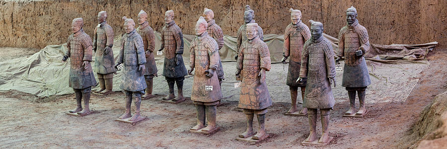 Color Image Photograph - Terracotta Warriors, Xian, Shaanxi by Panoramic Images