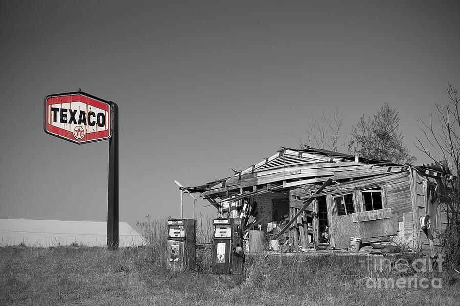 Texaco Country Store with Sign Photograph by T Lowry Wilson