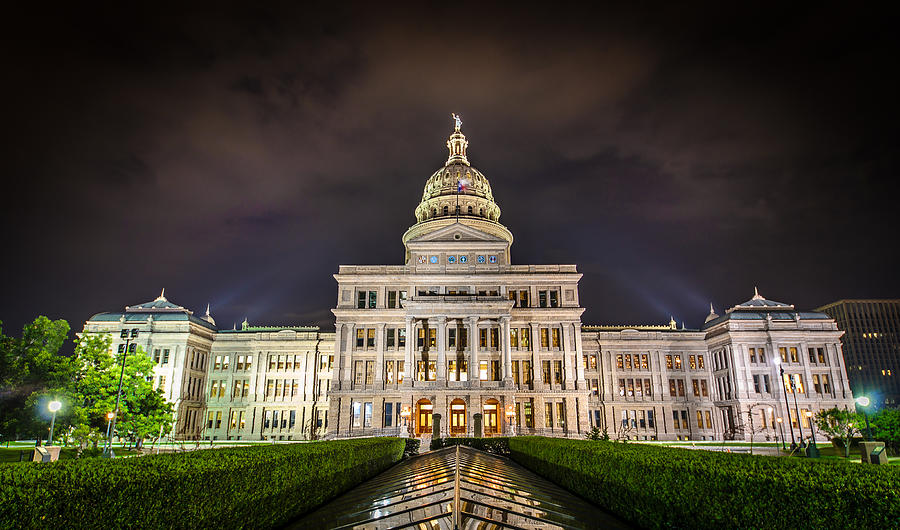 Texas Capitol Building Photograph by David Morefield