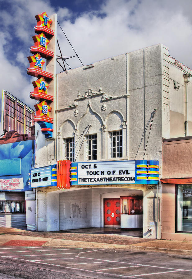 Texas Theater Dallas Photograph By David And Carol Kelly Pixels