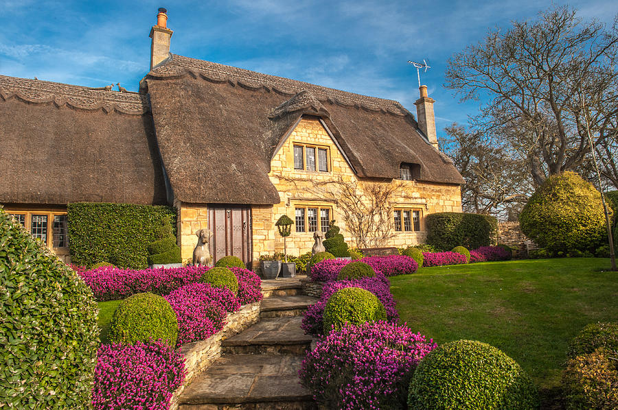 Thatched Cottage Chipping Campden Cotswolds Photograph By David Ross