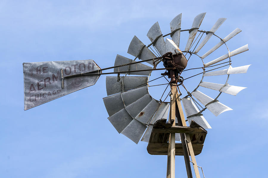 Windmill Photograph - The Aermotor by Lynn Palmer