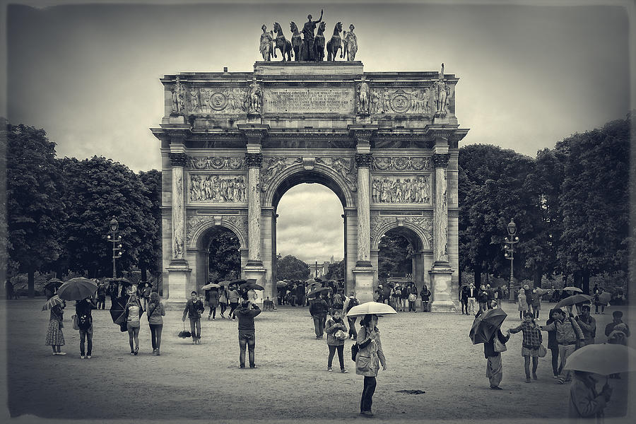 The Arc de Triomphe du Carrousel Photograph by Lucinda Walter