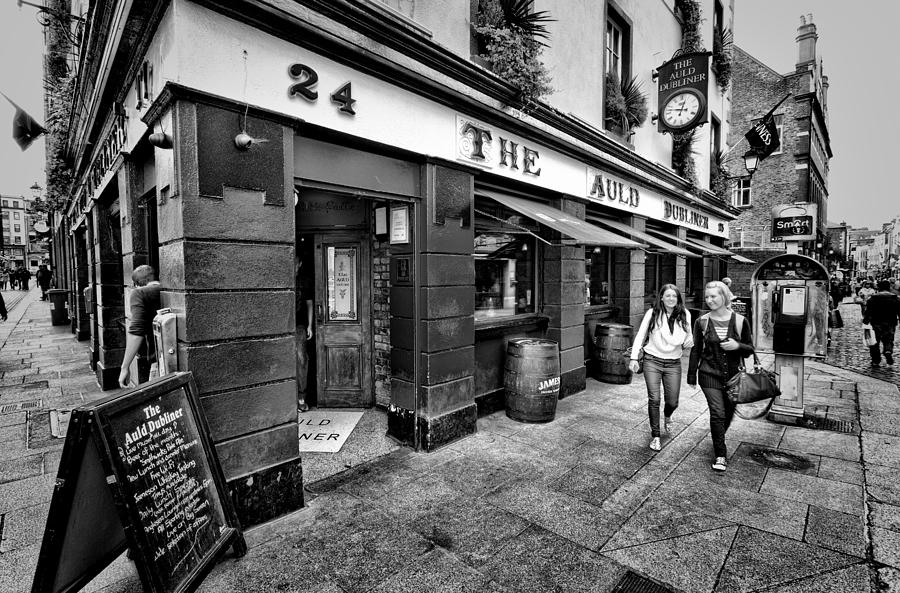 The Auld Dubliner Photograph by Jim Orr