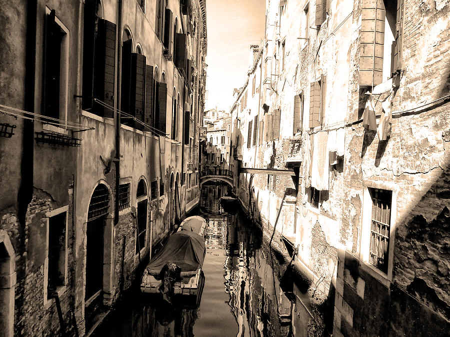 The Back Canals of Venice Photograph by Bill Cannon