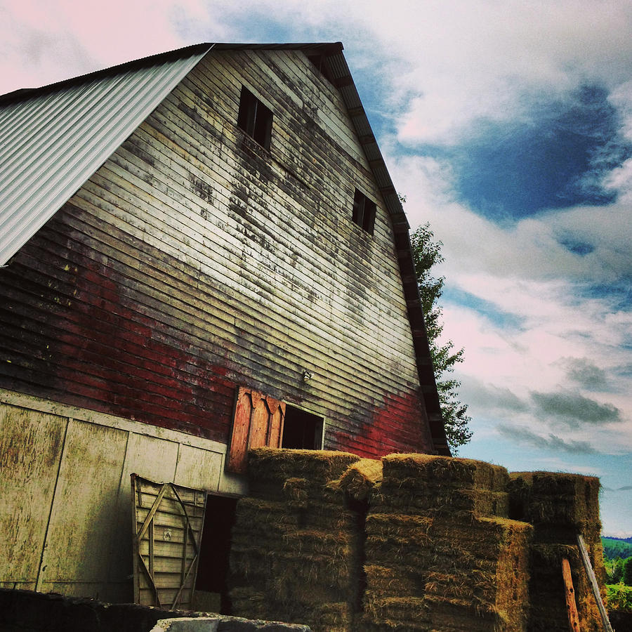 Barn Photograph - The Barn by Jeff Klingler
