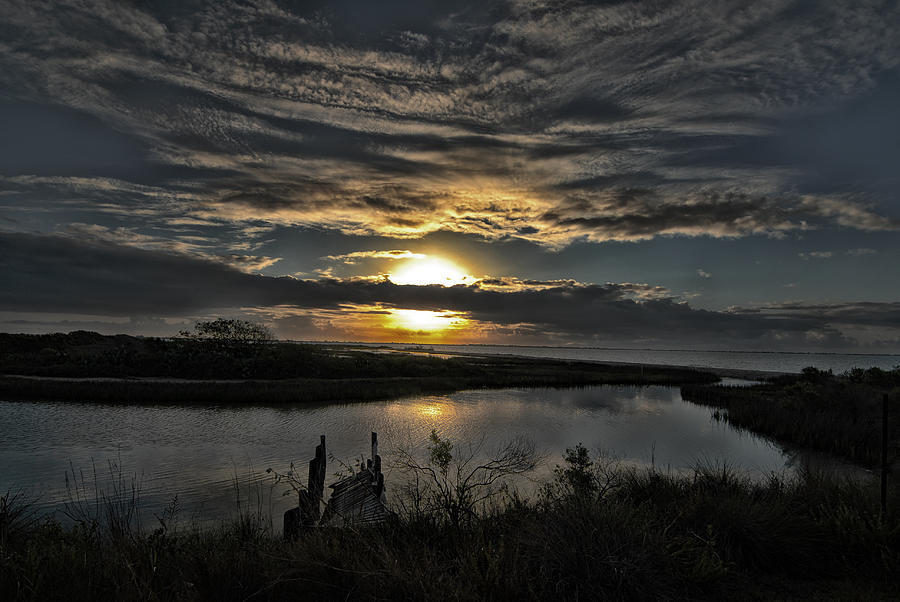 The Bay at Dawn Photograph by Susan Moody