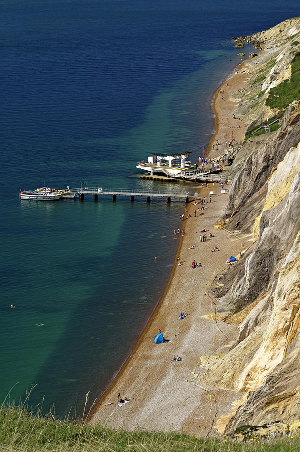 The Beach and Sand Cliffs of Alum Bay Photograph by Rod Johnson