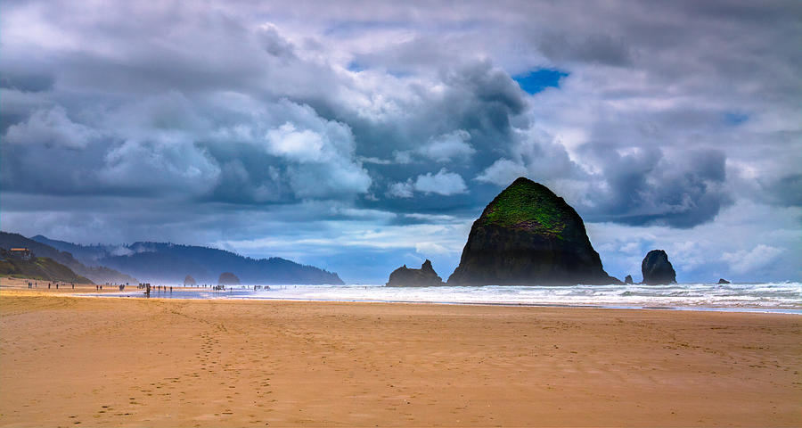 The Beautiful Cannon Beach Photograph by David Patterson