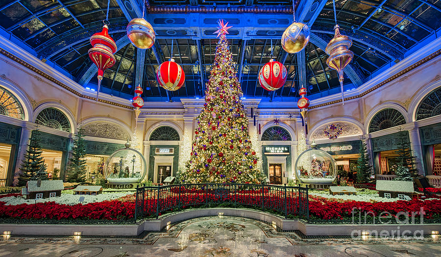 The Bellagio Christmas Tree Photograph by Aloha Art