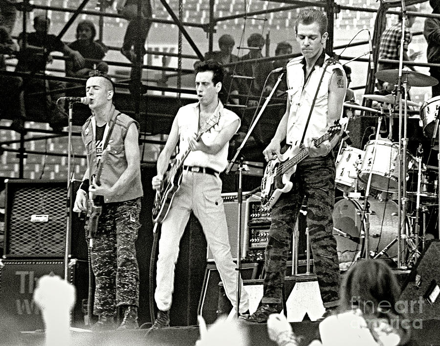 Joe Strummer Photograph - The Clash 1982 by Chuck Spang