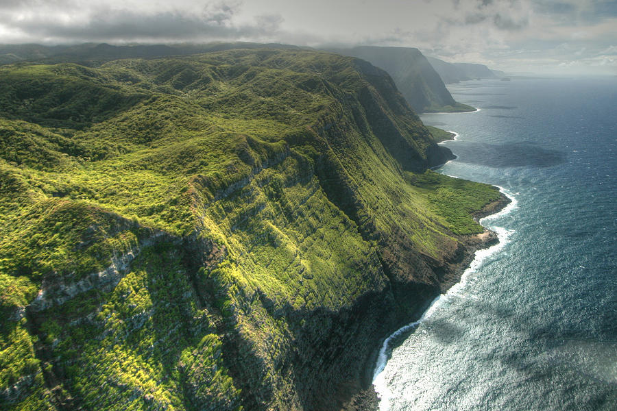 The Cliffs Of Molokai Photograph by Photo ©tan Yilmaz