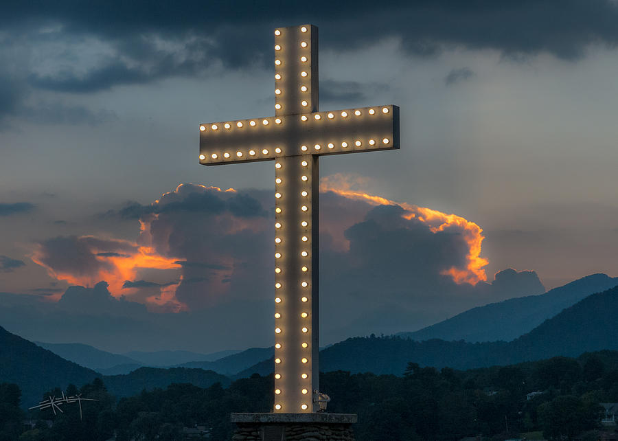 The Cross at Sunset Photograph by Ed Kelley