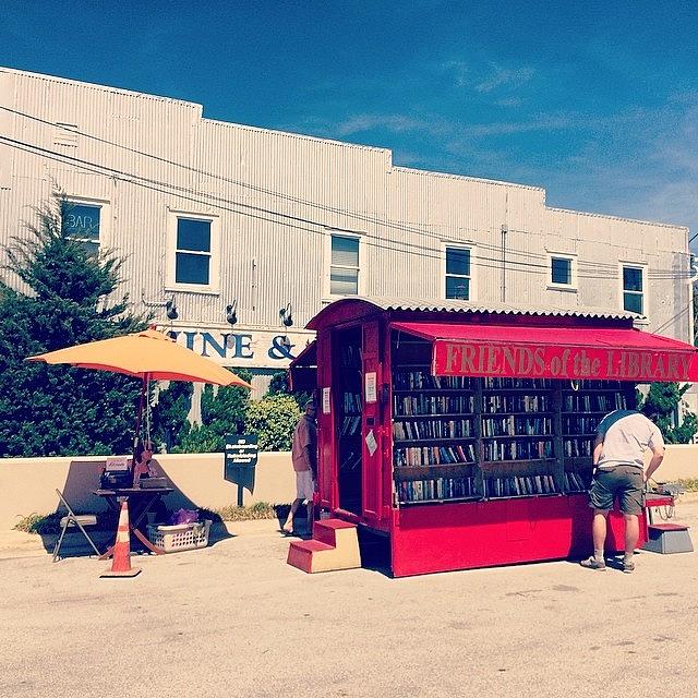 Book Photograph - The Cutest Mobile Library #beaufortnc by Veronica Ibanes
