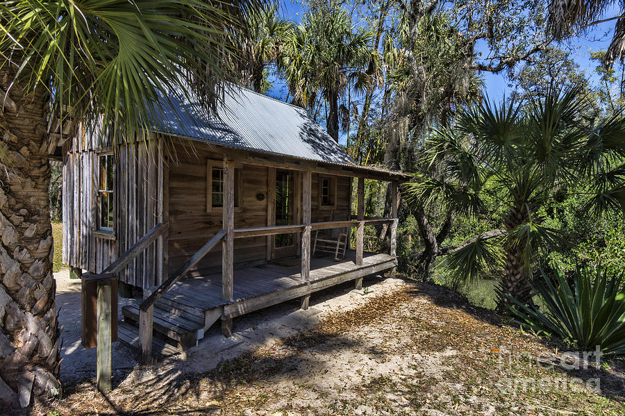 The Damkohler Cottage at the Koreshan State Site Photograph by William Kuta