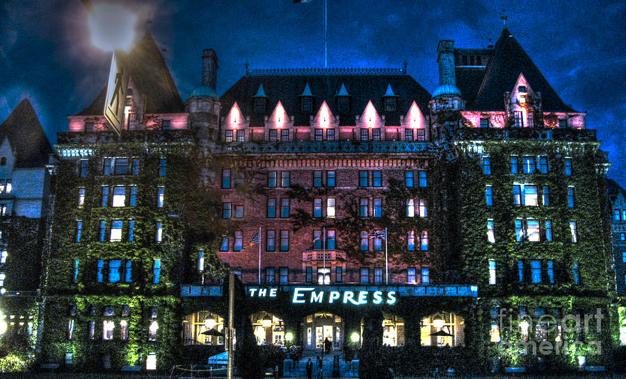 The Empress Hotel Photograph by Steven Parker