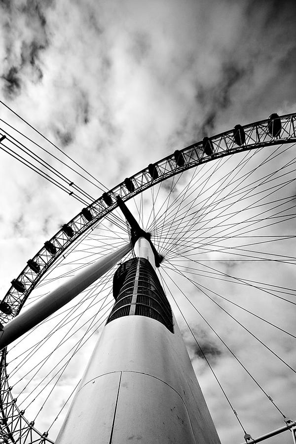 The eye Photograph by Jorge Maia