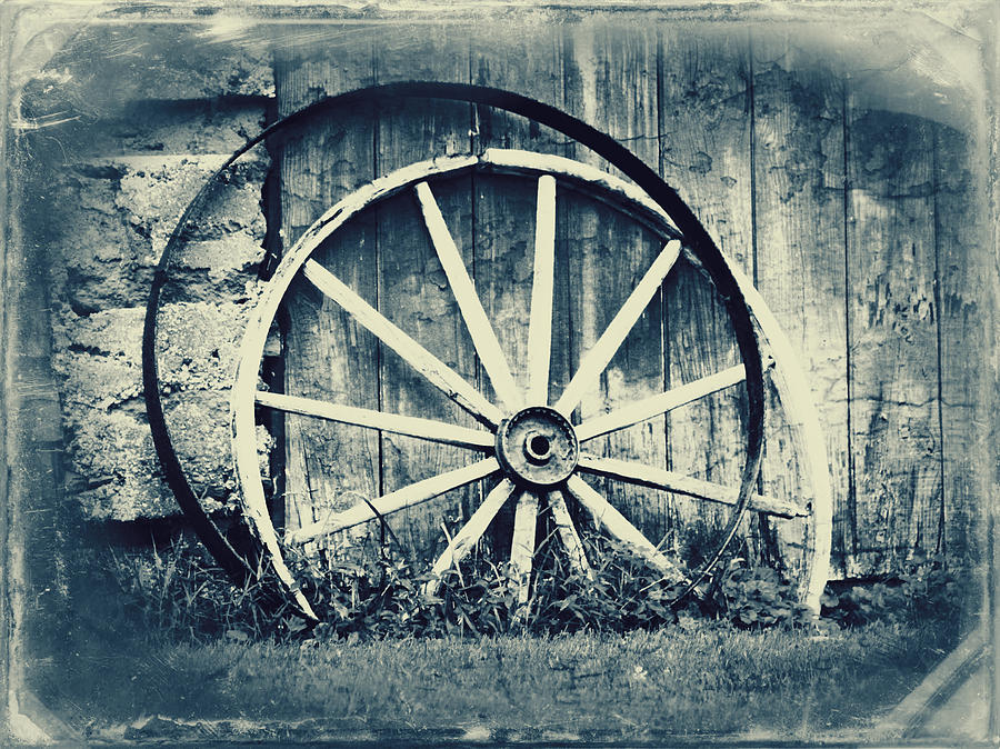 The Fifth Wheel III Photograph by Aurelio Zucco