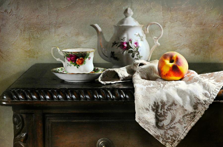 The Flower Teapot Photograph by Diana Angstadt - Fine Art America