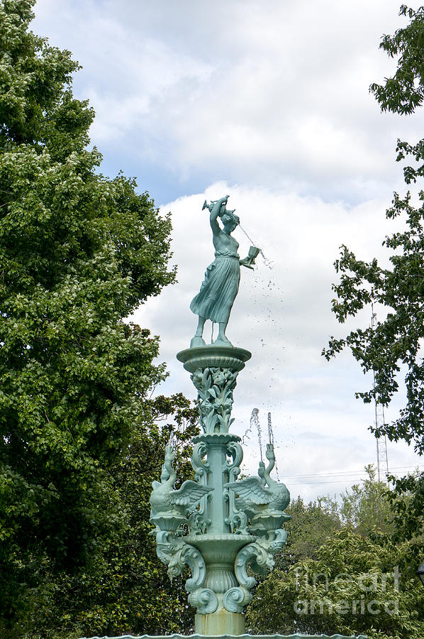 The fountain in Fountain Park in Chestertown Maryland Photograph by William Kuta