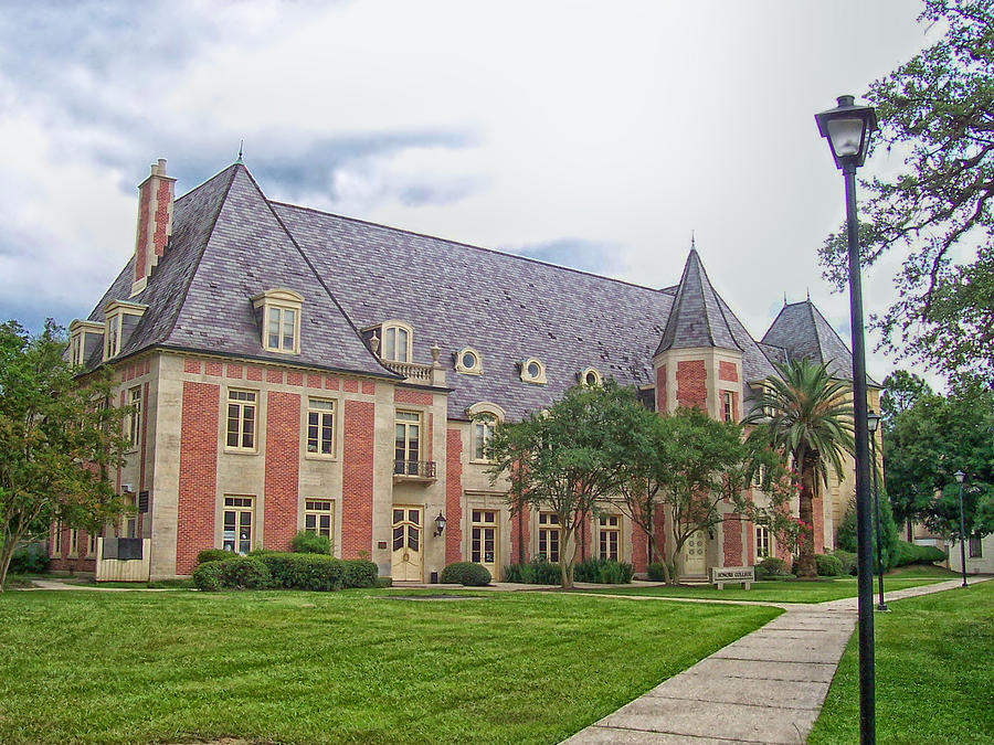 Louisiana State University Photograph - The French House on the Campus of LSU by Mountain Dreams