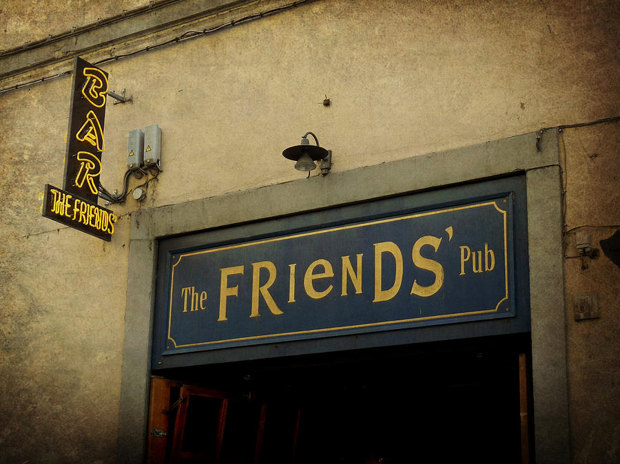The Friends Pub Photograph by Valerie Reeves