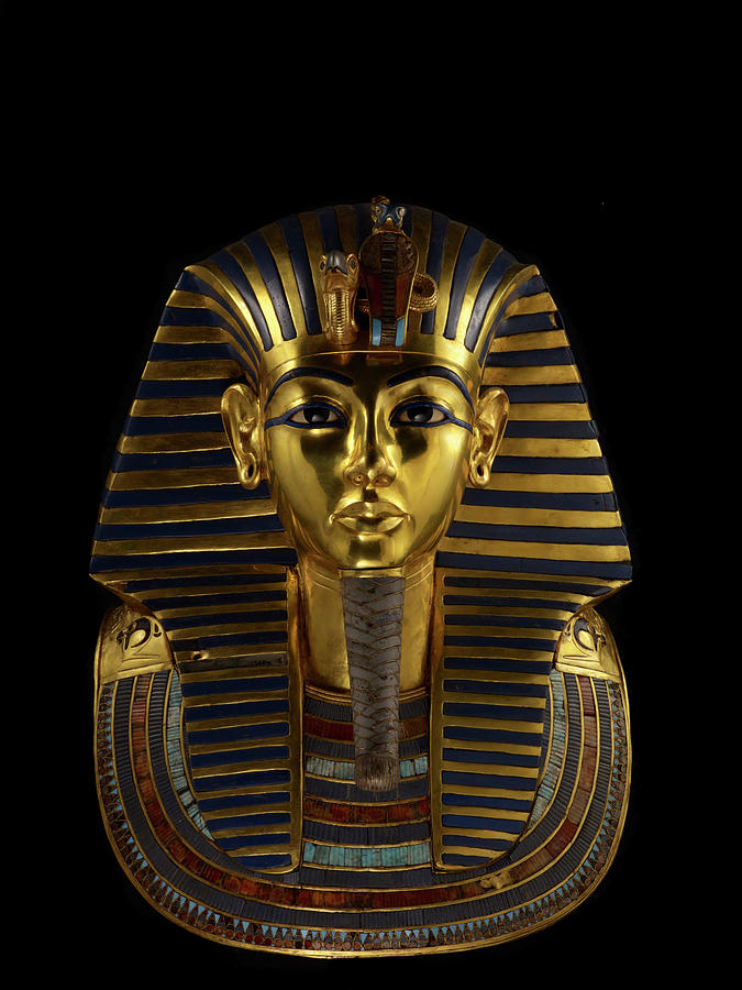 funerary mask of king tutankhamun