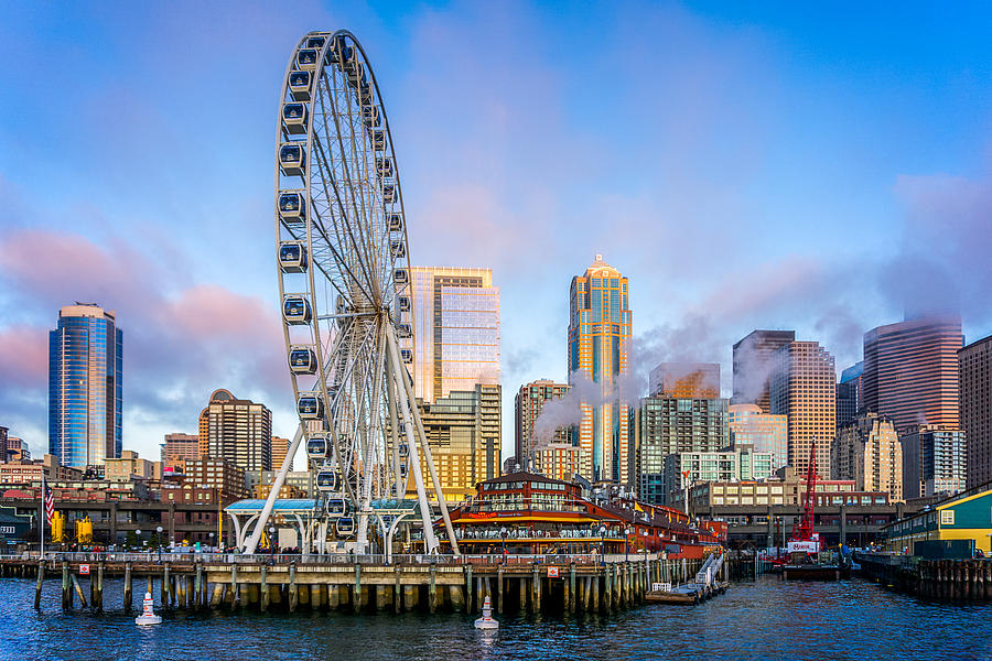 The Great Wheel of Seattle Photograph by Ken Stanback