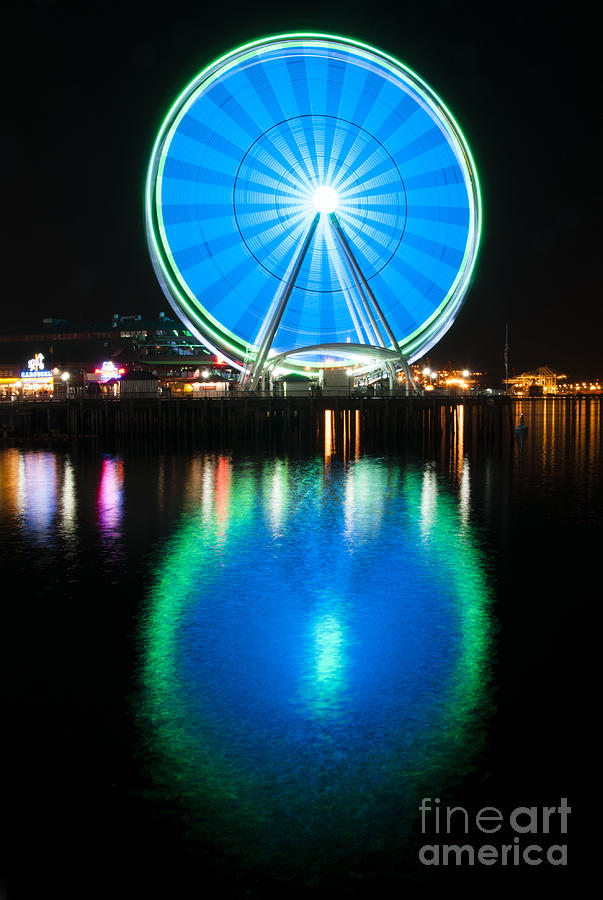 The Great Wheel Seattle Photograph by Vivian Christopher