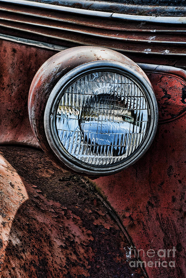 The Headlight Photograph by Ron Roberts