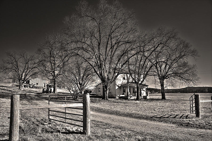 Architecture Photograph - The Home Place by William Fields