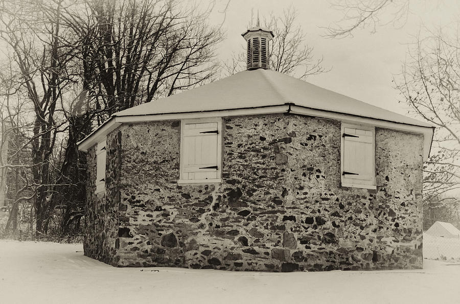 The Hood Octagonal School in Newtown Township Photograph by Bill Cannon