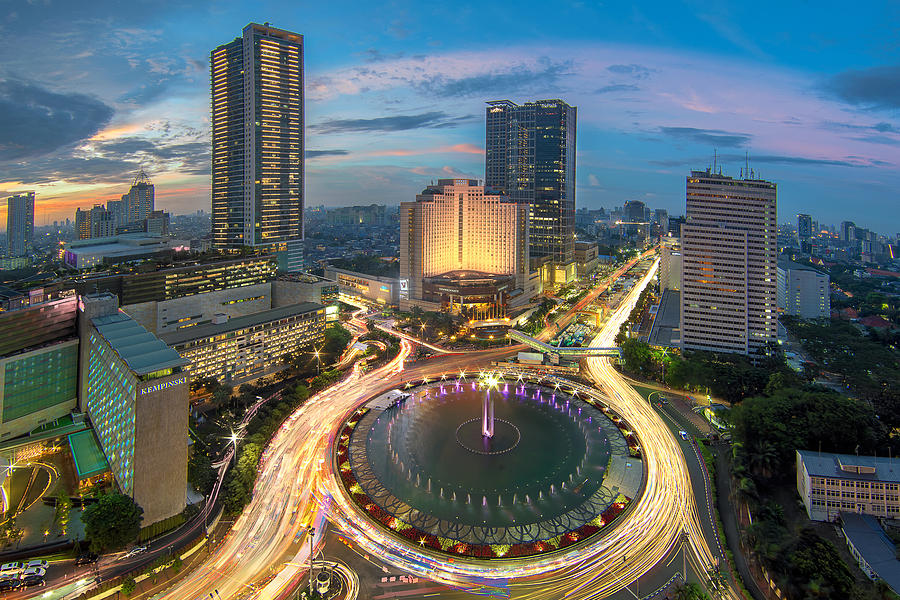 The Hotel Indonesia Roundabout Sunset - Jakarta Photograph by Abdul Azis