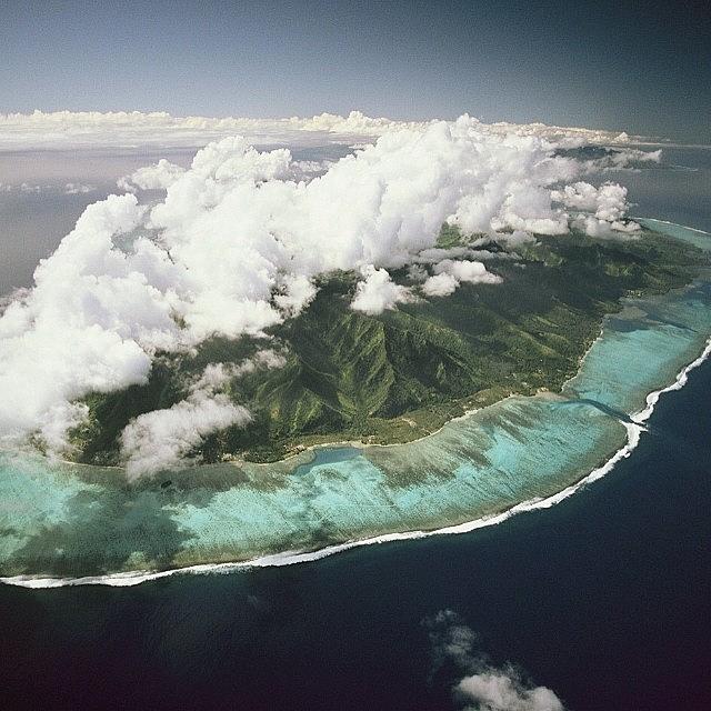 The Island Of Tahiti, French Polynesia Photograph by Paul Szigety