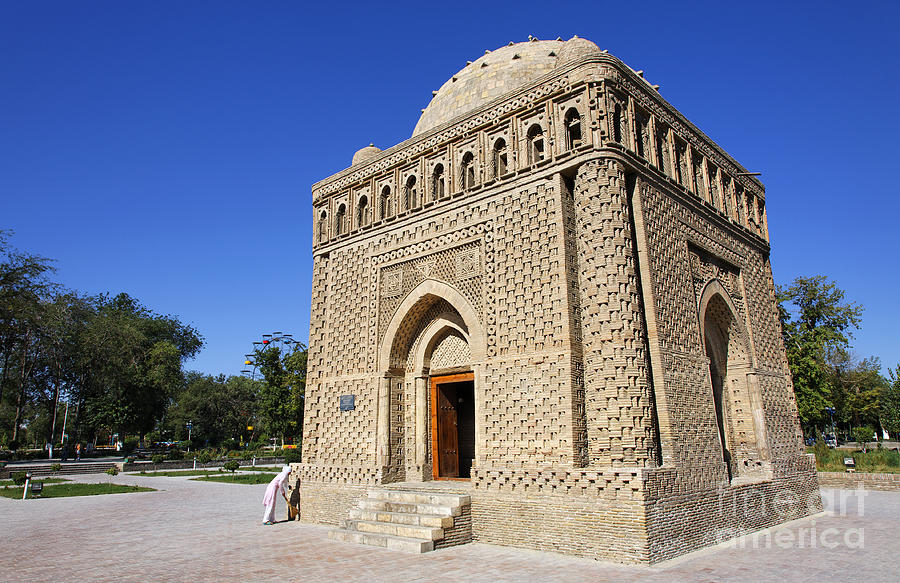 The Ismail Samani Mausoleum at Bukhara in Uzbekistan Photograph by ...