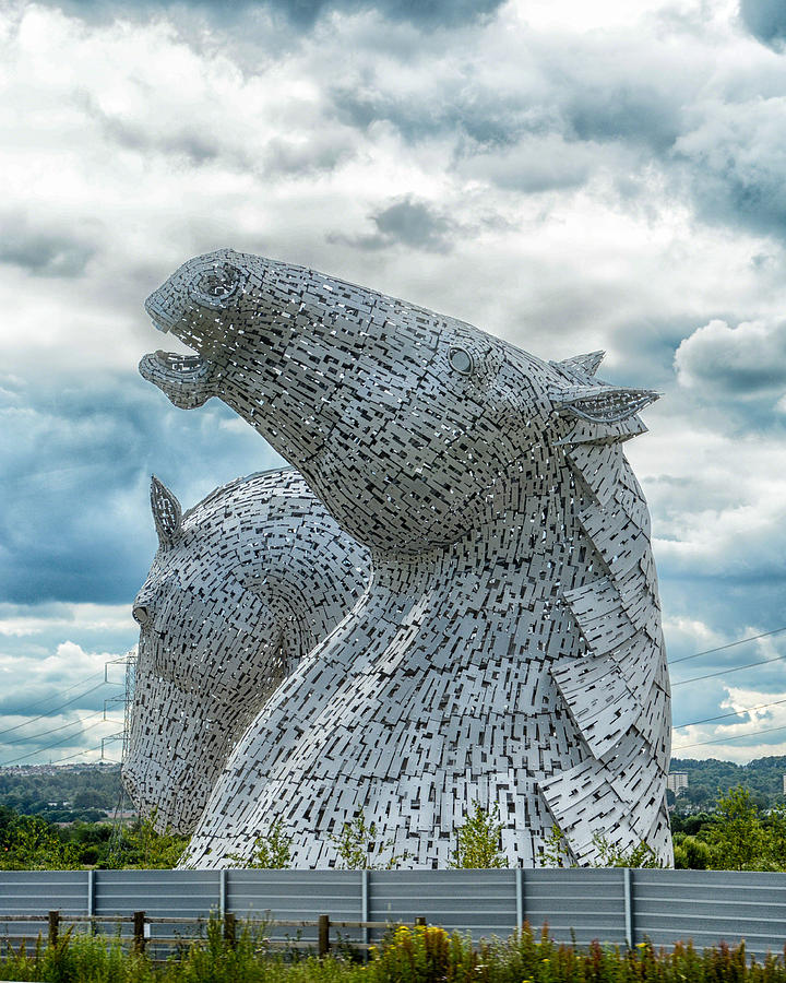 The Kelpies Photograph by Alan Toepfer