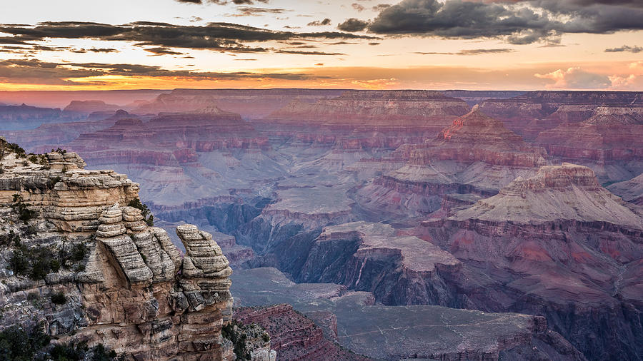 The last of the red sunlight in Grand Canyon Photograph by Pierre ...